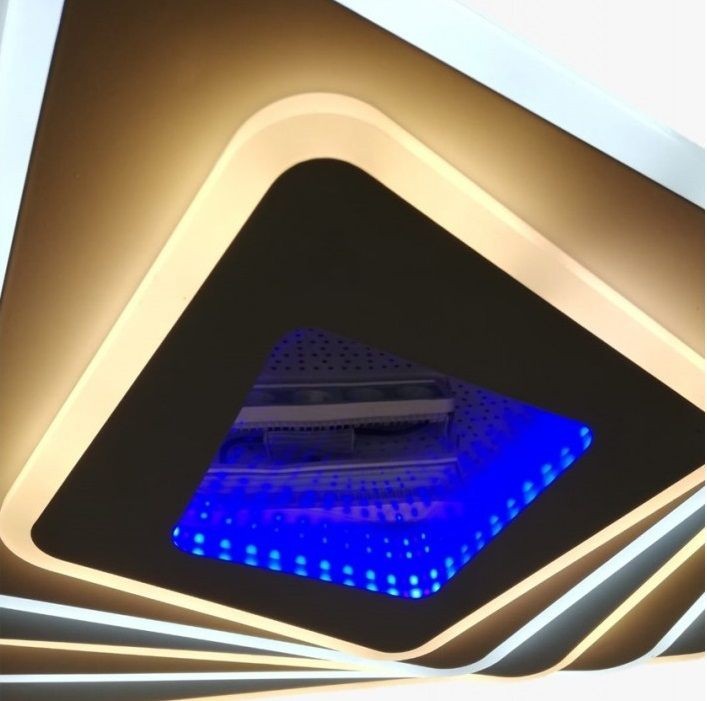 LED осветително тяло LEVELS 3D RGB Square Еквивалент 800W Дистанционно