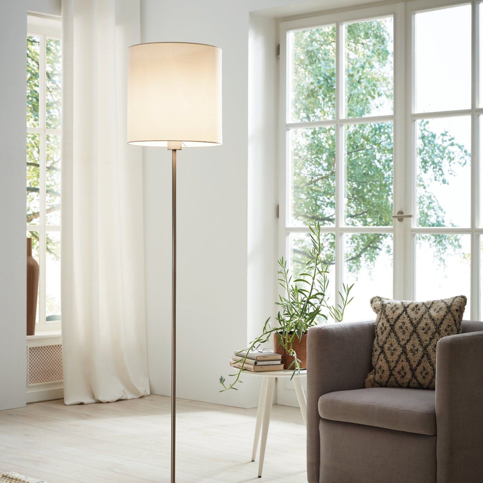 Лампадар PASTERI White & Silver 157.5CM Eglo