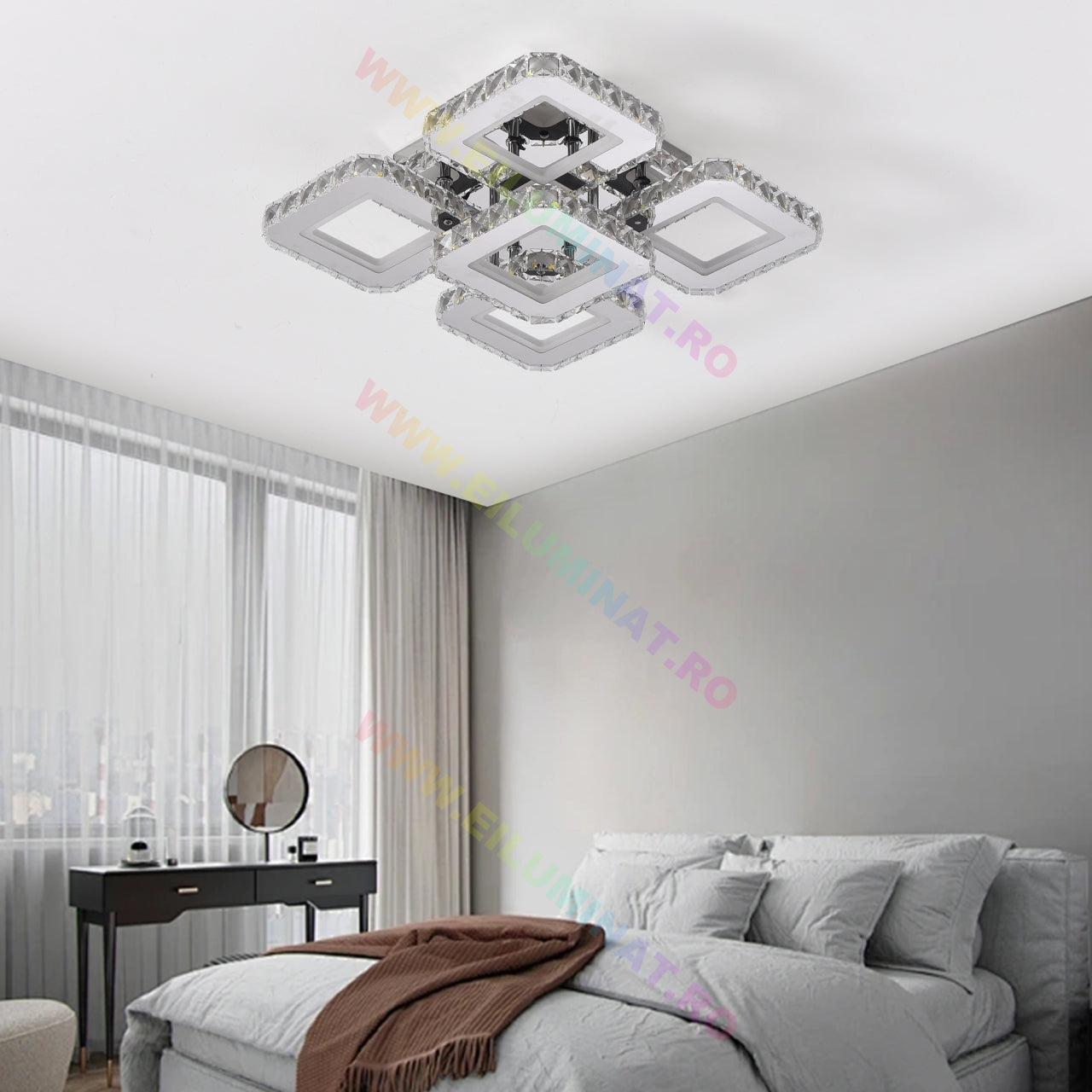 LED осветително тяло 4+1 SQUARE RGB кристал с дистанционно, еквивалент 600W