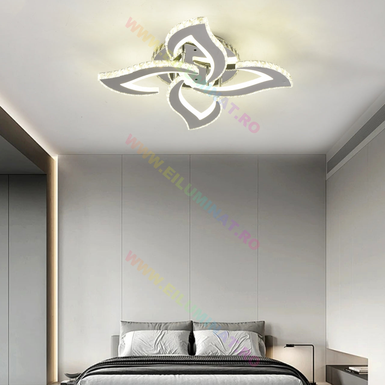 Осветително тяло LED Mini Camelia Cristal RGB с дистанционно, еквивалент 400W