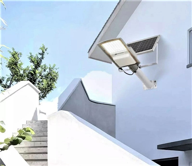 LED лампа 60W за улично соларно осветление с включено рамо и дистанционно