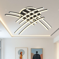 LED осветително тяло 136W Ophelia 8 елемента черна, еквивалент 800W, с дистанционно