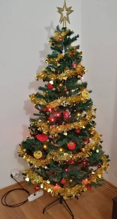 Изкуствена коледна елха 210cm с метална стойка - CA-9