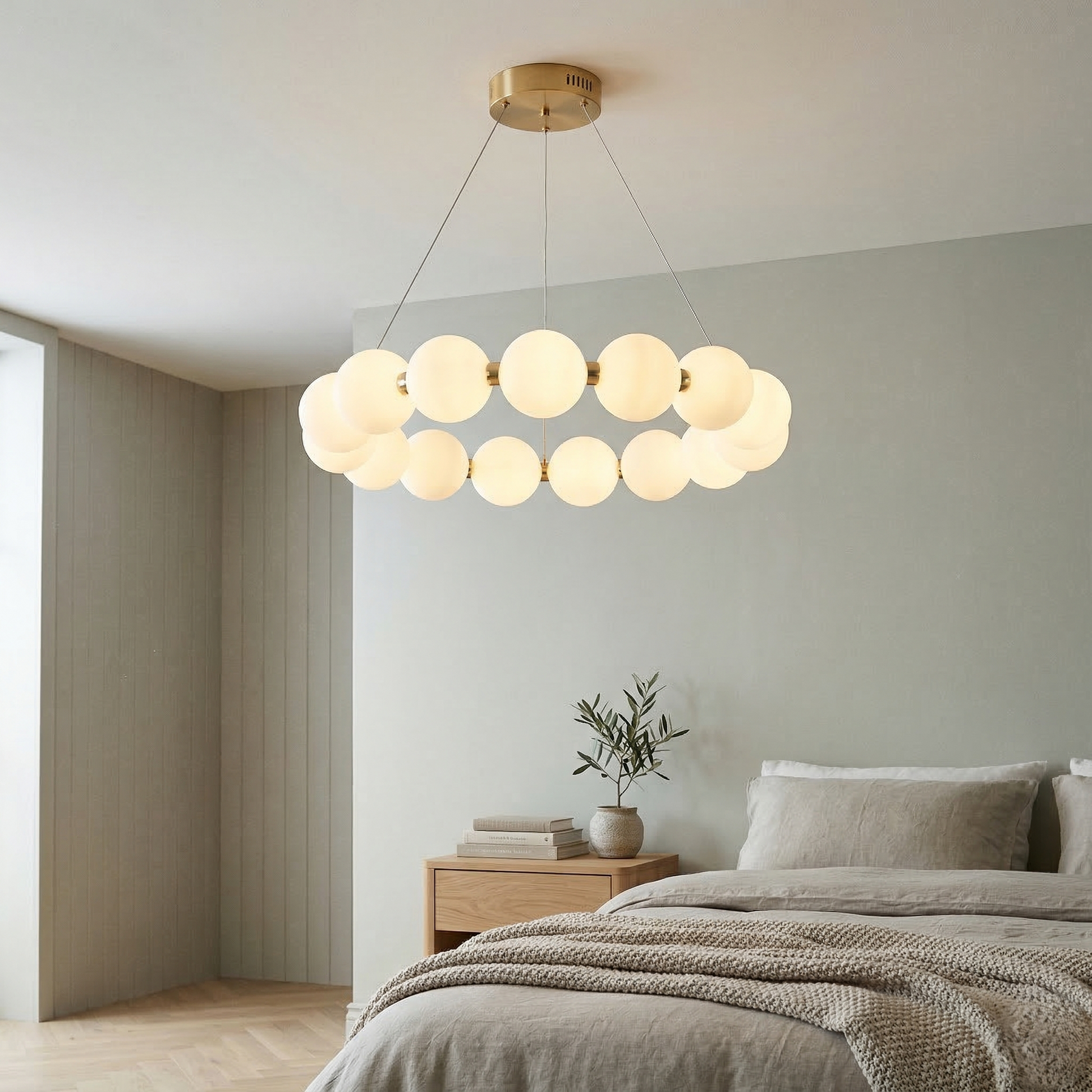 Окачено LED осветително тяло Gold PEARL еквивалент 200W с дистанционно