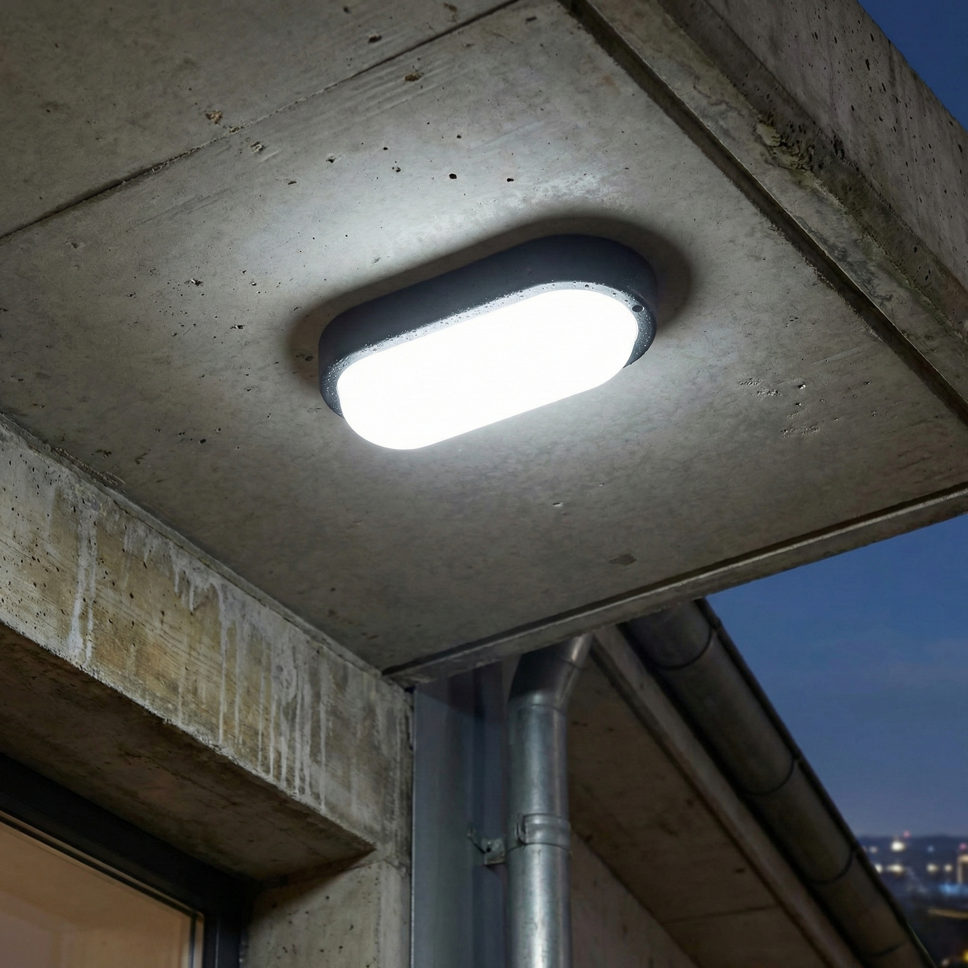 LED овален аплик BAT Черен 12W за външна употреба – еквивалент 100W