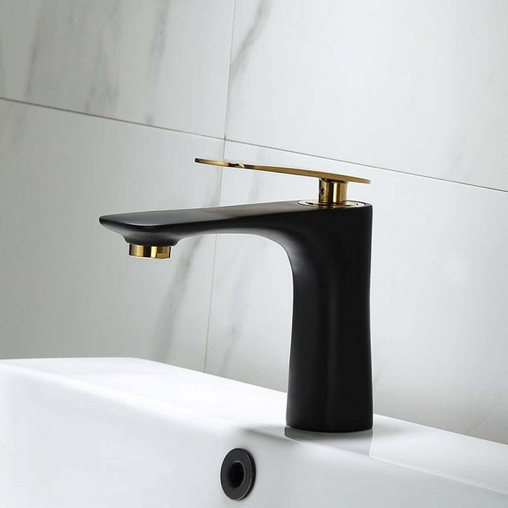 Смесител за мивка среден Luxury Line Gold and Black 008