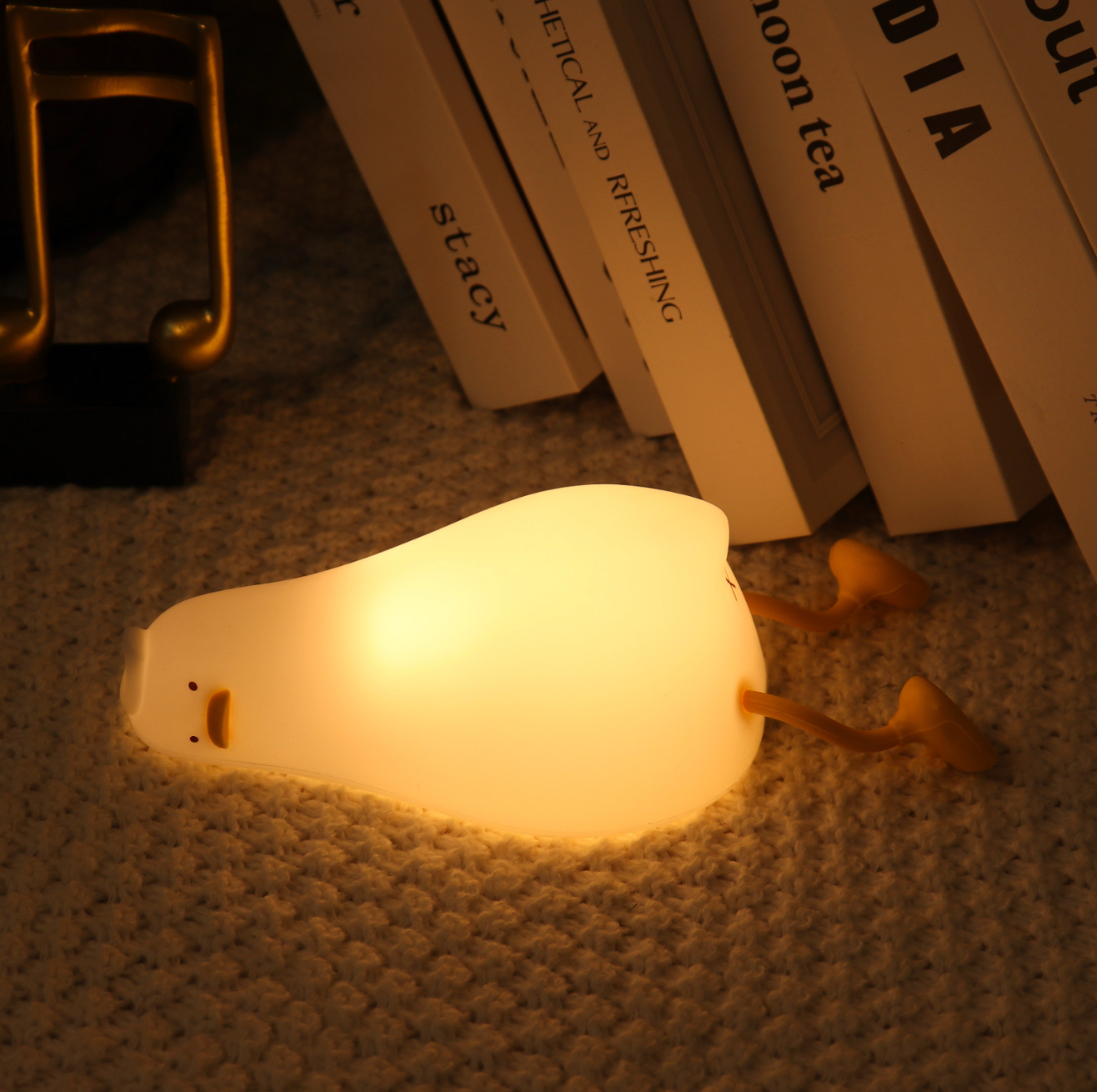 Нощна лампа LAZY CHICKEN преносима LED RGB