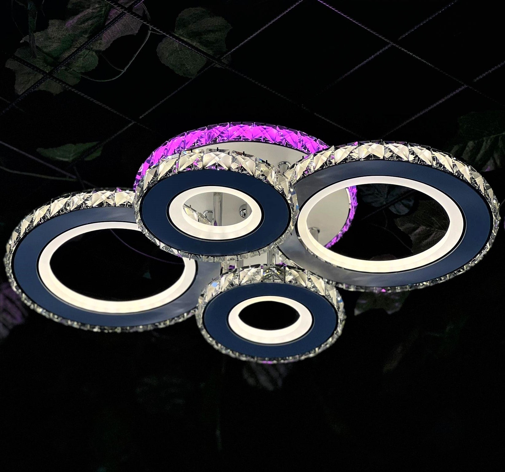 LED осветително тяло 4 CIRCLE кристал бяла RGB еквивалент 500W с дистанционно
