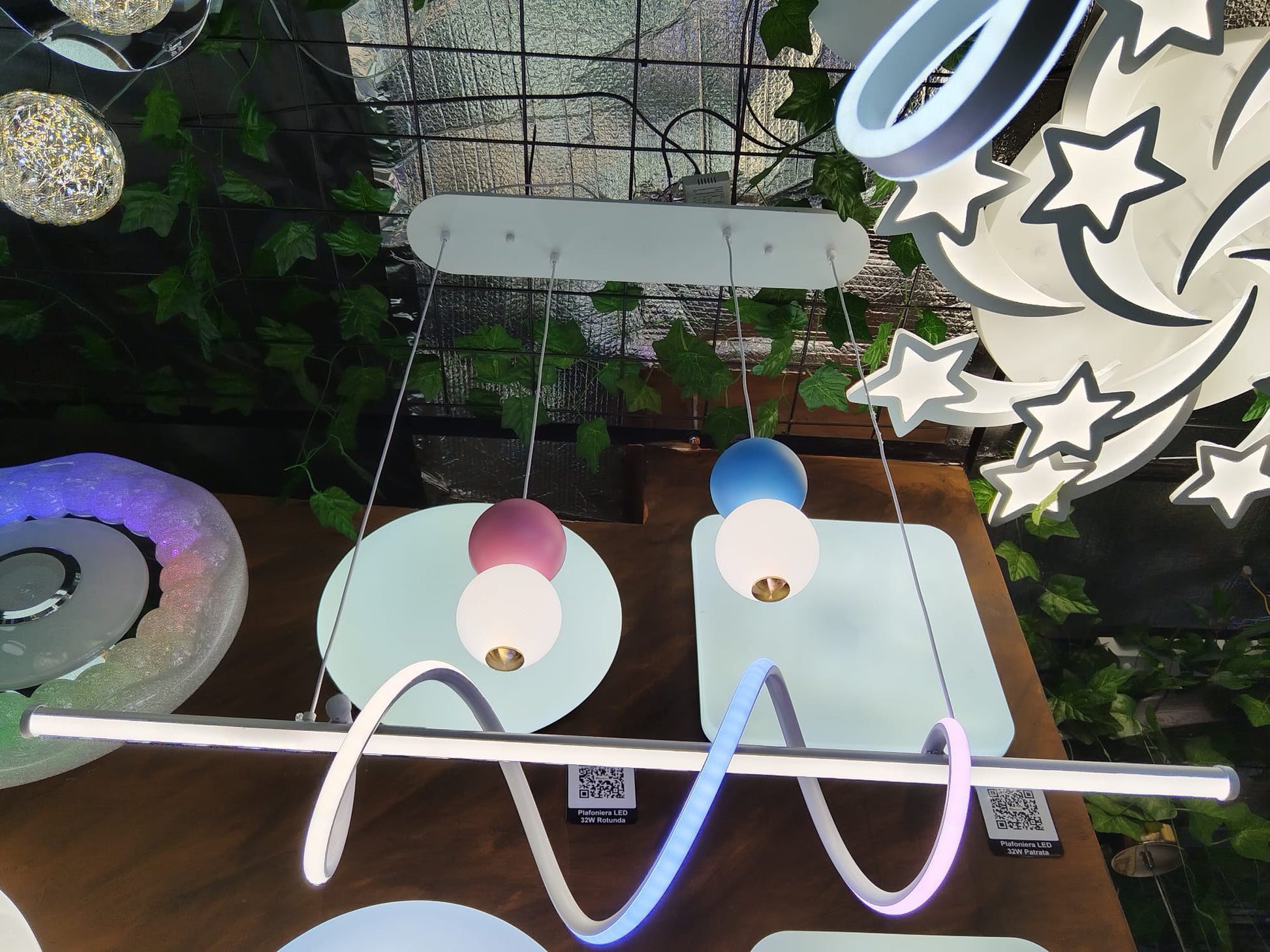 LED осветително тяло 62W Looney Tunes RGB с дистанционно
