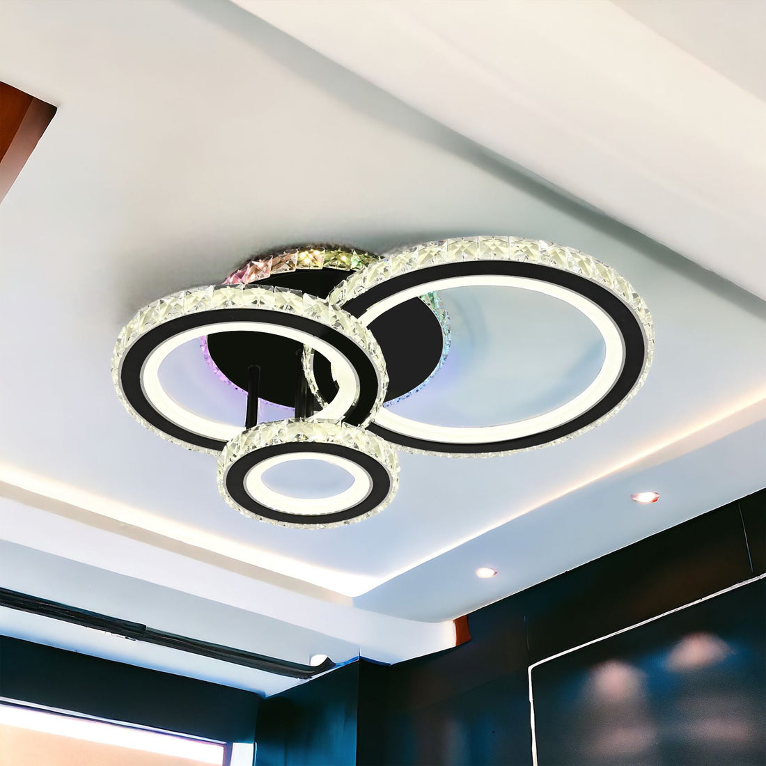 LED осветително тяло Cristal Ciryla Black RGB еквивалент 500W