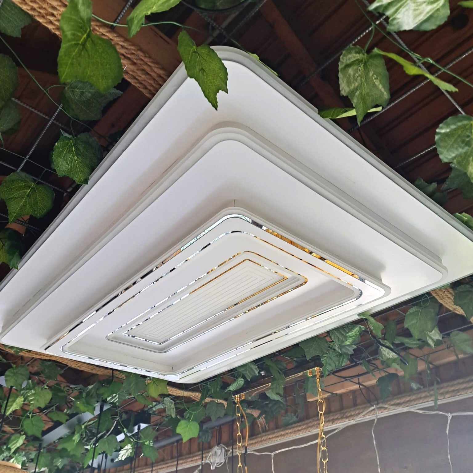LED осветително тяло правоъгълно 110x70cm еквивалент 1200W с дистанционно