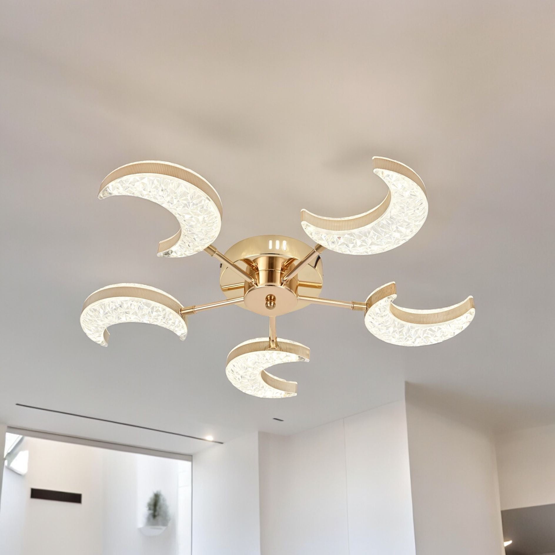 LED осветително тяло Halfmoon Gold еквивалент 400W