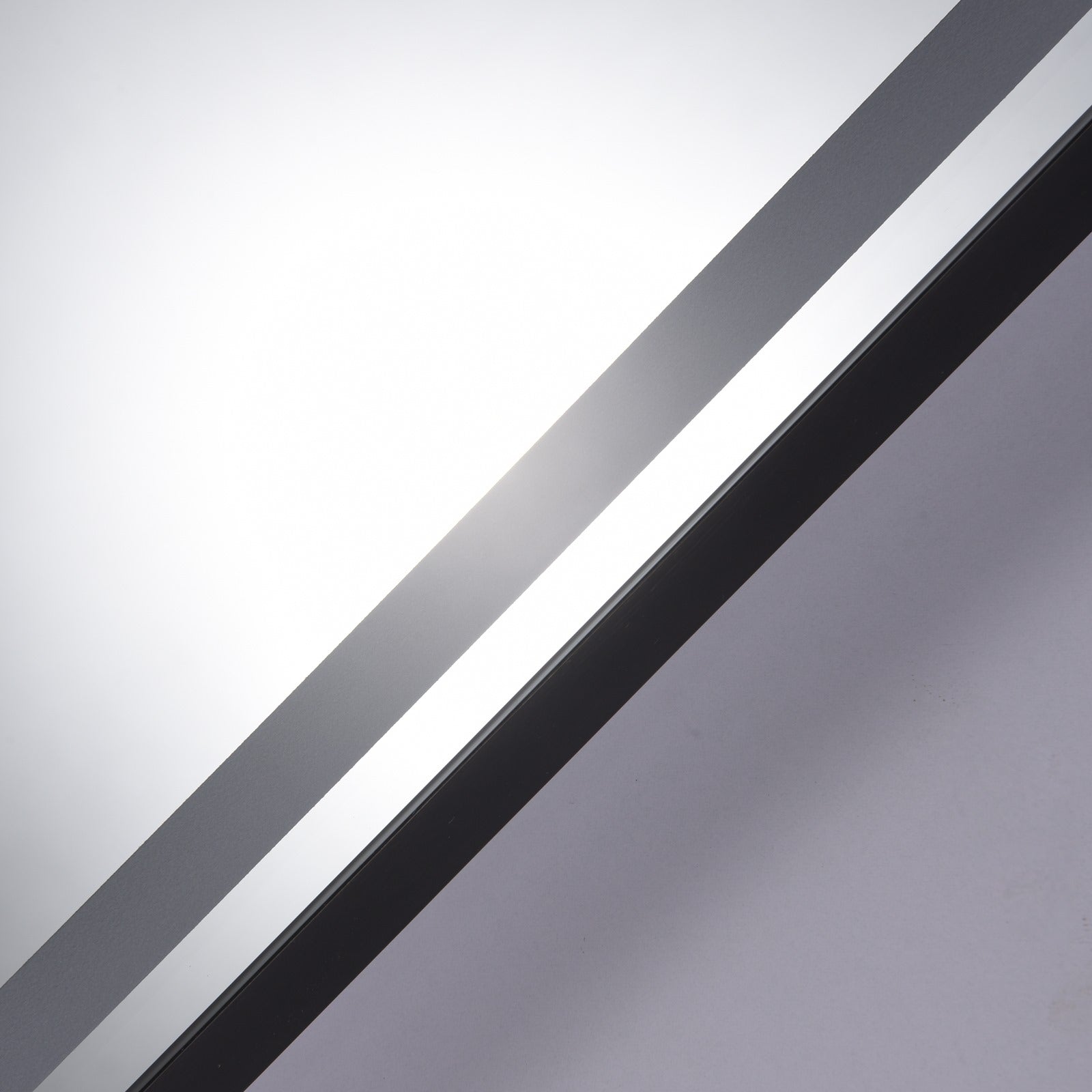 Кръгло LED огледало 80cm с черна рамка, часовник, температура, тъч и 3 вида светлина