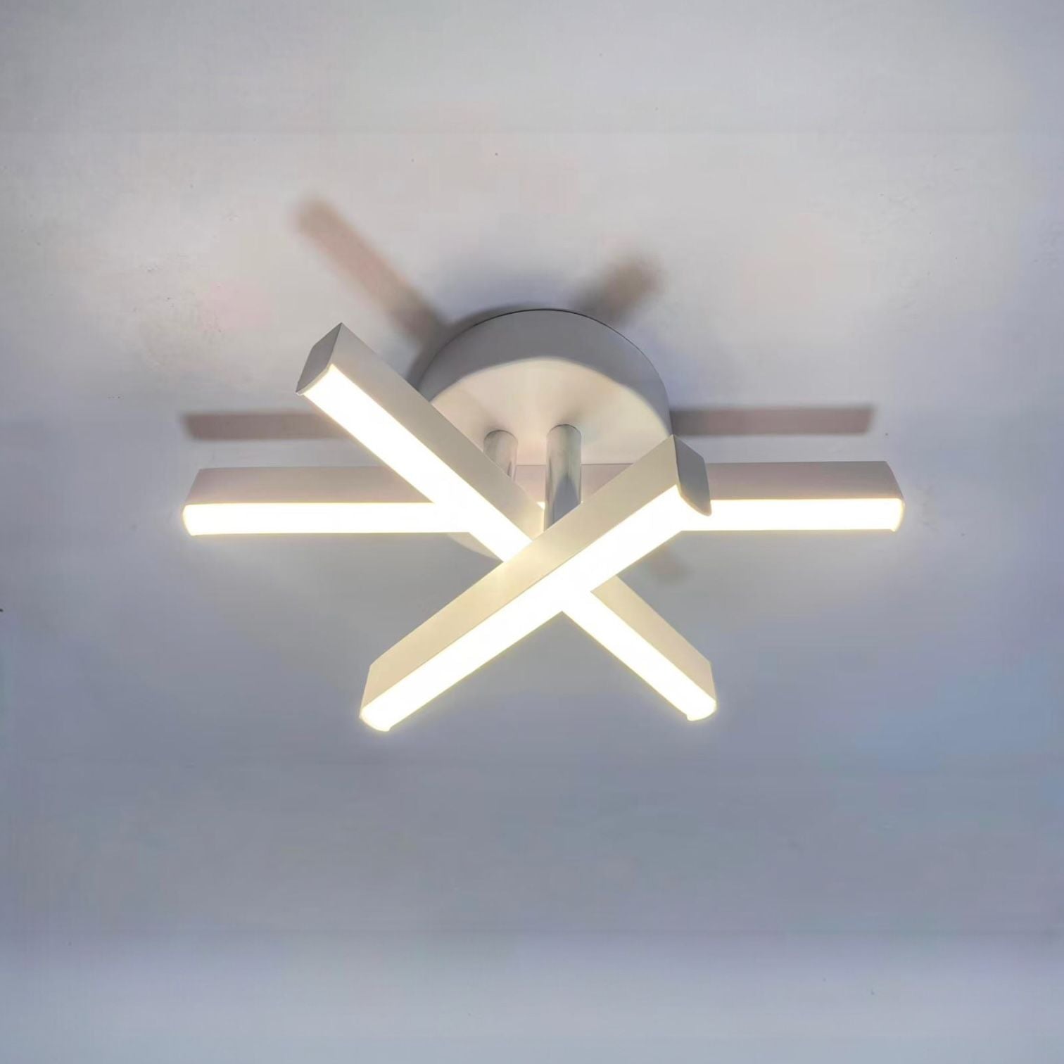 LED аплик LINNES STAR White Еквивалент 200W