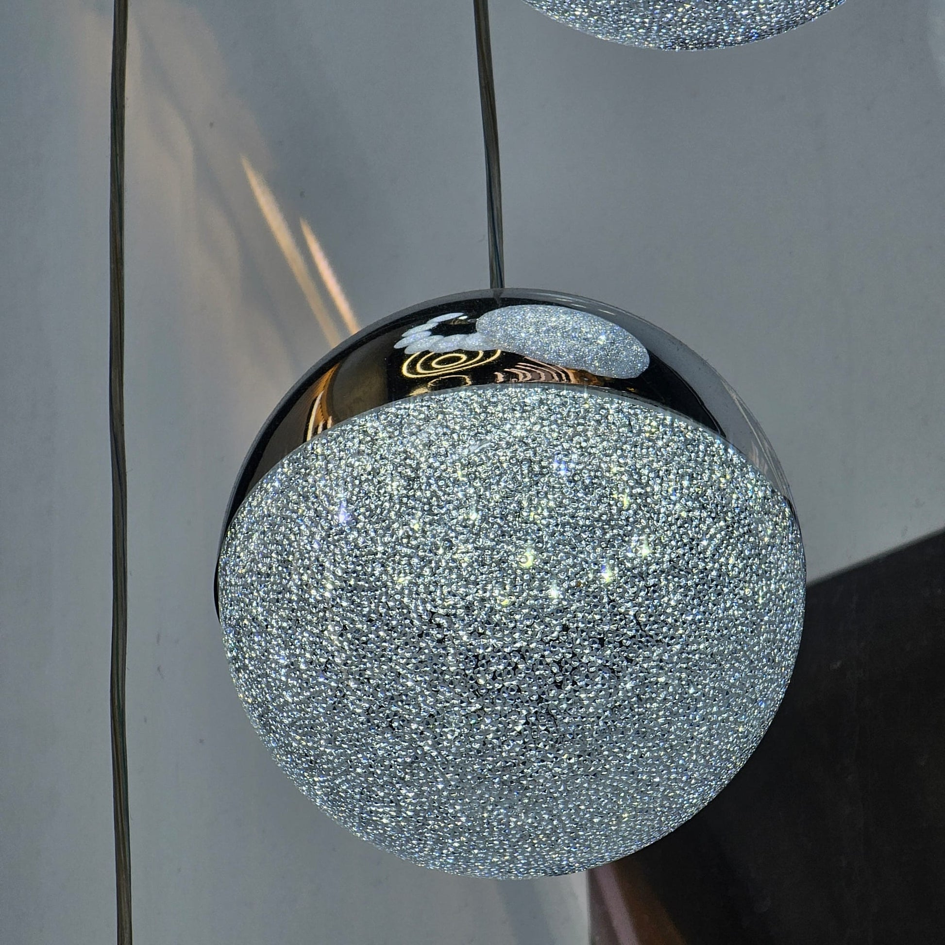 LED осветително тяло Grapes Silver Multi-Level Еквивалент 600W Дистанционно