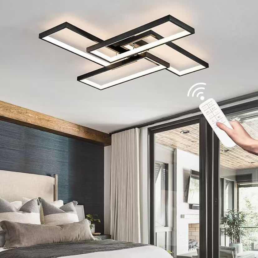 LED осветително тяло ZULE Black – еквивалент 750W с дистанционно