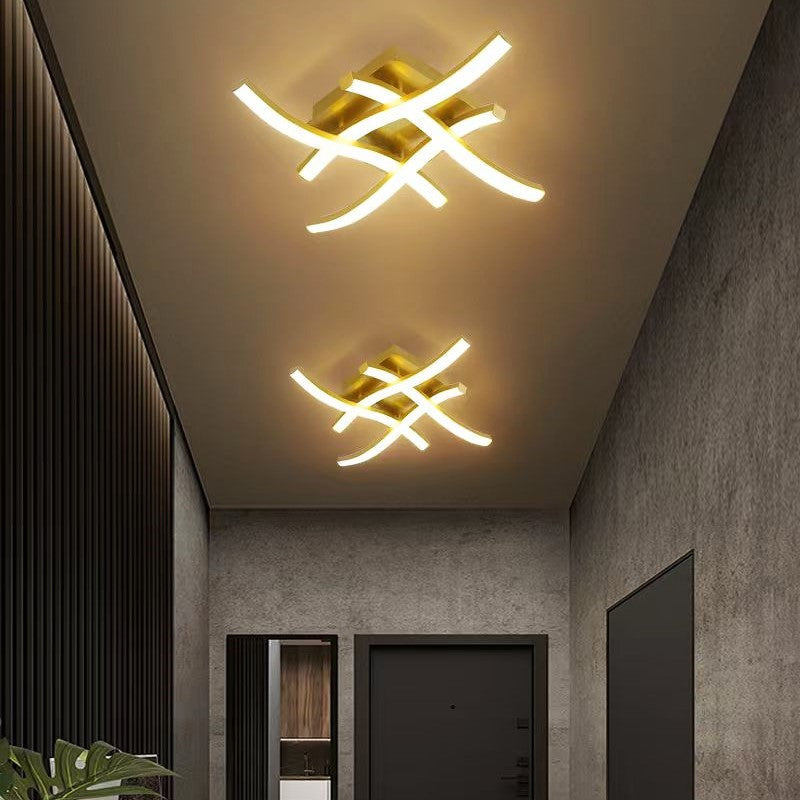 LED аплик Waves Lines Gold еквивалент 300W