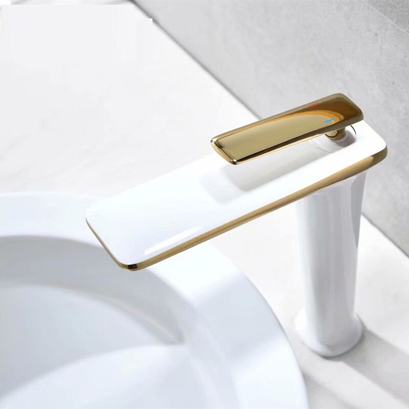 Смесител за мивка висок Luxury Line Golden White 004