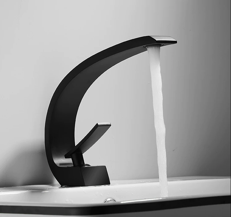 Смесител за мивка среден Modern Line Black Curve 022