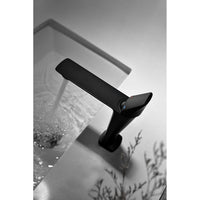Смесител за мивка среден Modern Line Black Tower 006