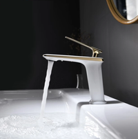 Смесител за мивка среден Luxury Line Golden White 005