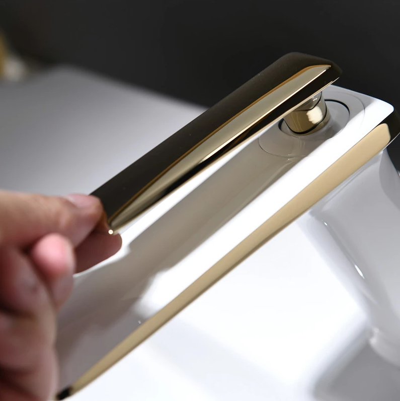 Смесител за мивка среден Luxury Line Golden White 005