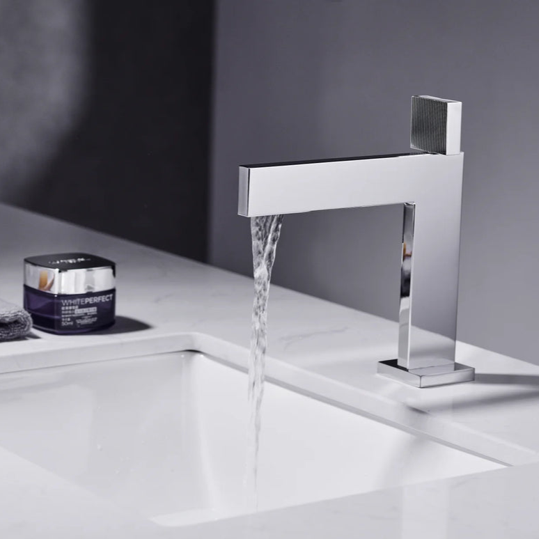 Смесител за мивка Slim Modern сребрист