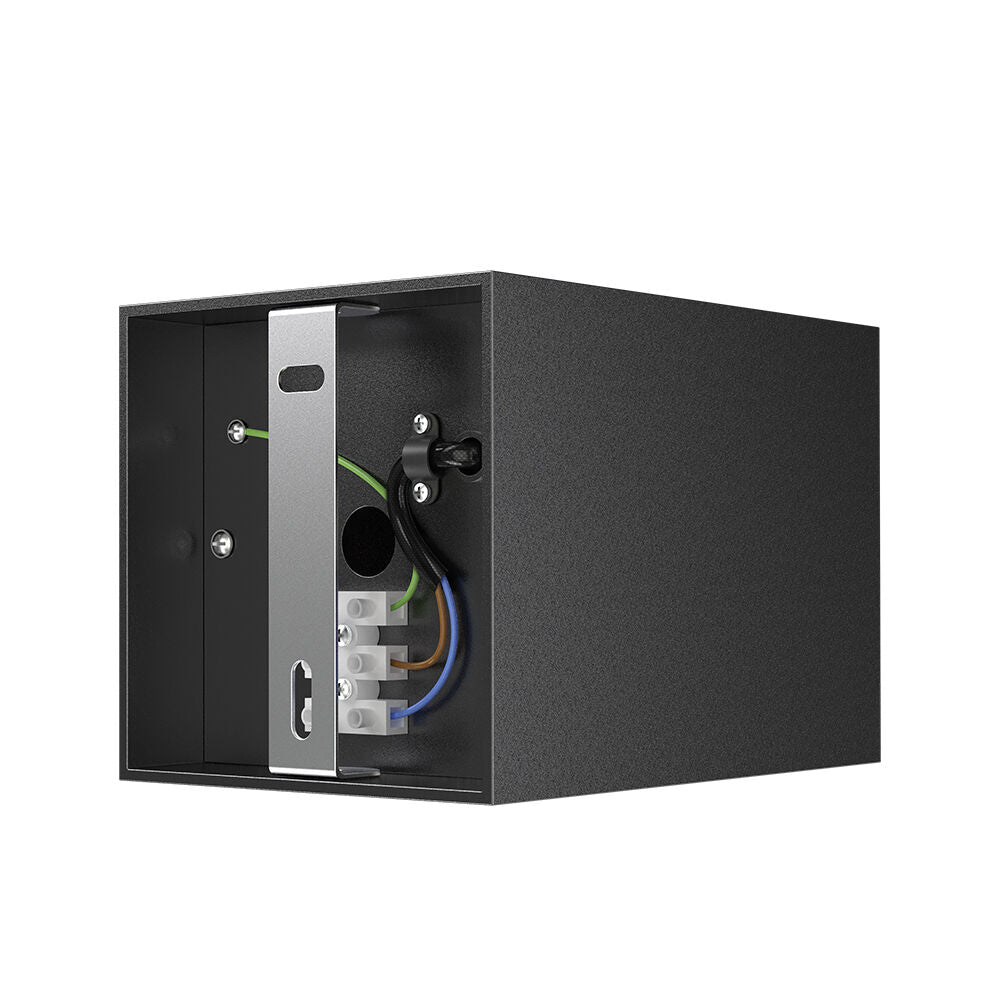Квадратен повърхностен спот черен & златен фасунга GU10 L80xH117mm