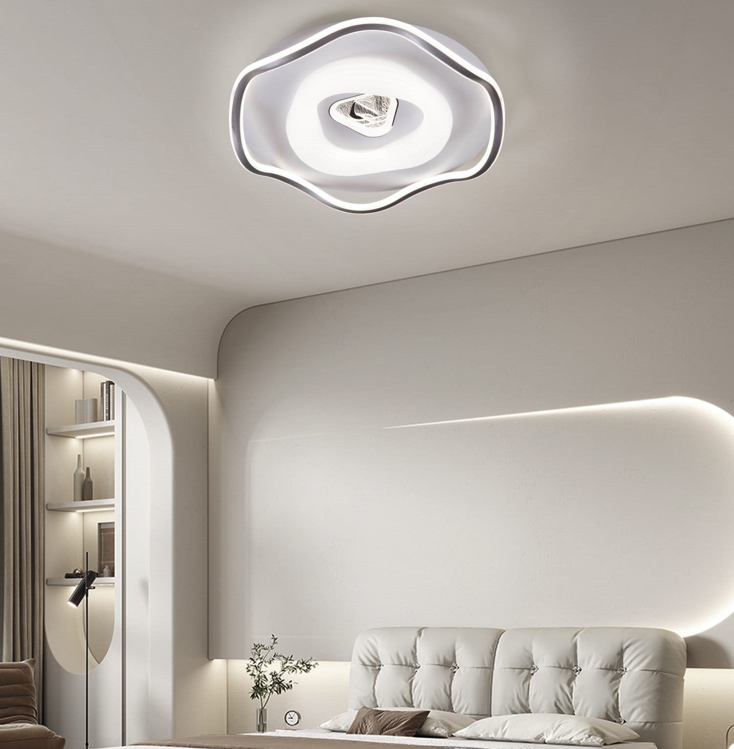 LED осветително тяло Splash Triangle 240W еквивалент 800W Smart с дистанционно