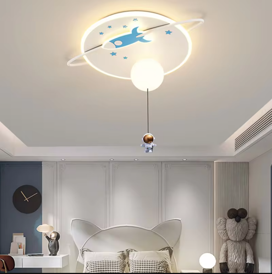 LED осветително тяло 76W Floating Astronaut Еквивалент 400W Дистанционно управление