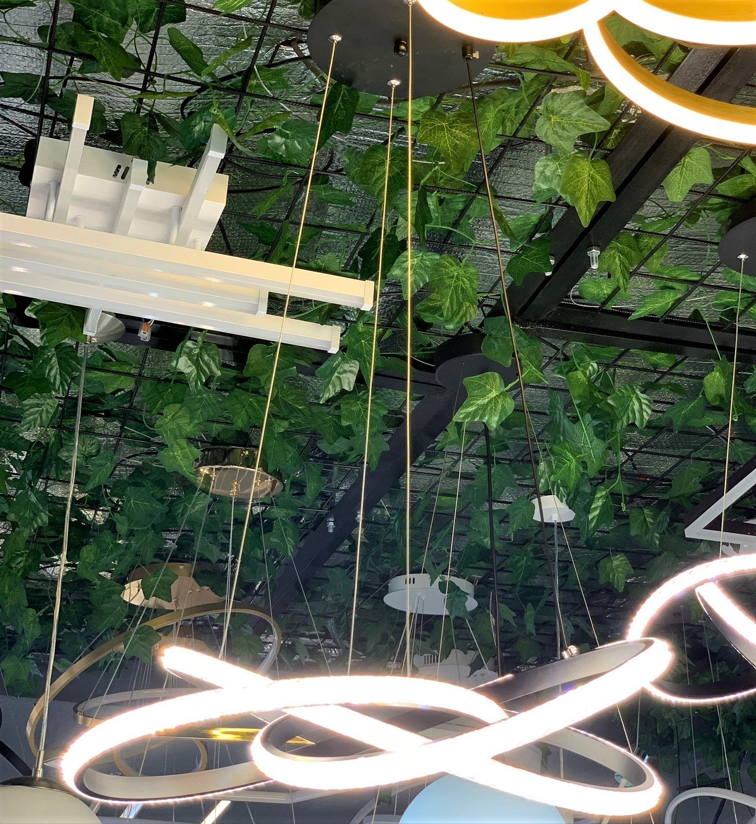 LED осветително тяло 86W Cristal Infinity Black 3 сегмента 3 функции