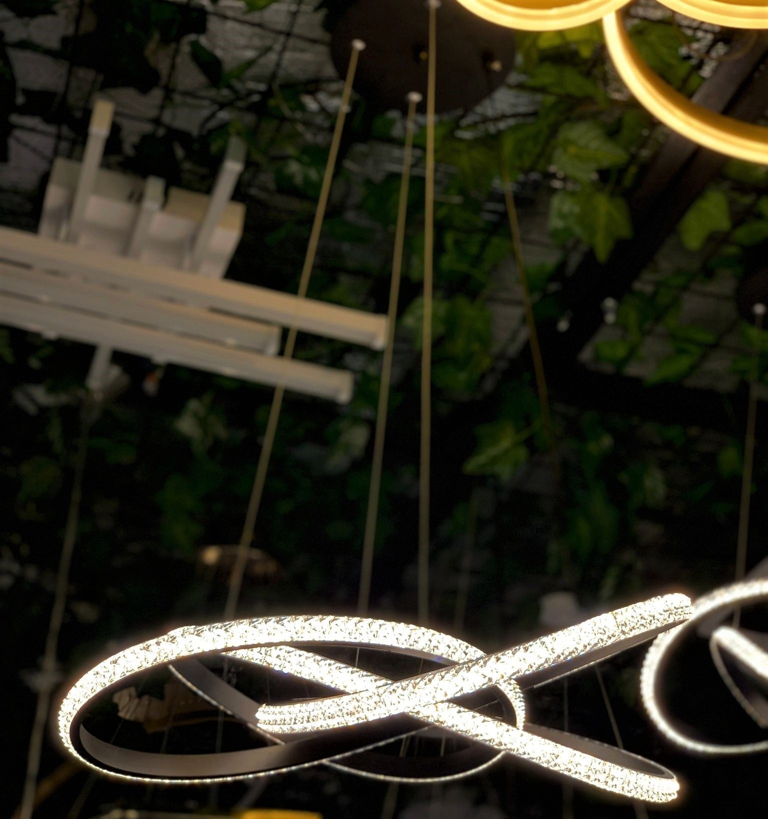 LED осветително тяло 86W Cristal Infinity Black 3 сегмента 3 функции