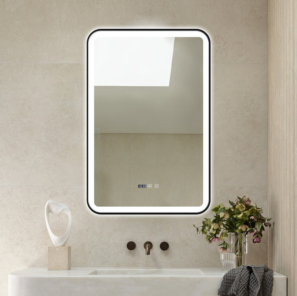 LED огледало 60x90cm с черна рамка, функция против замъгляване, тъч и часовник J36