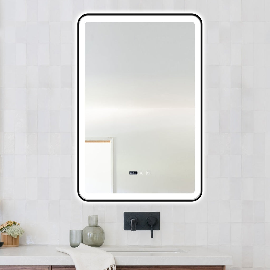 LED огледало 60x90cm с черна рамка, функция против замъгляване, тъч и часовник J36